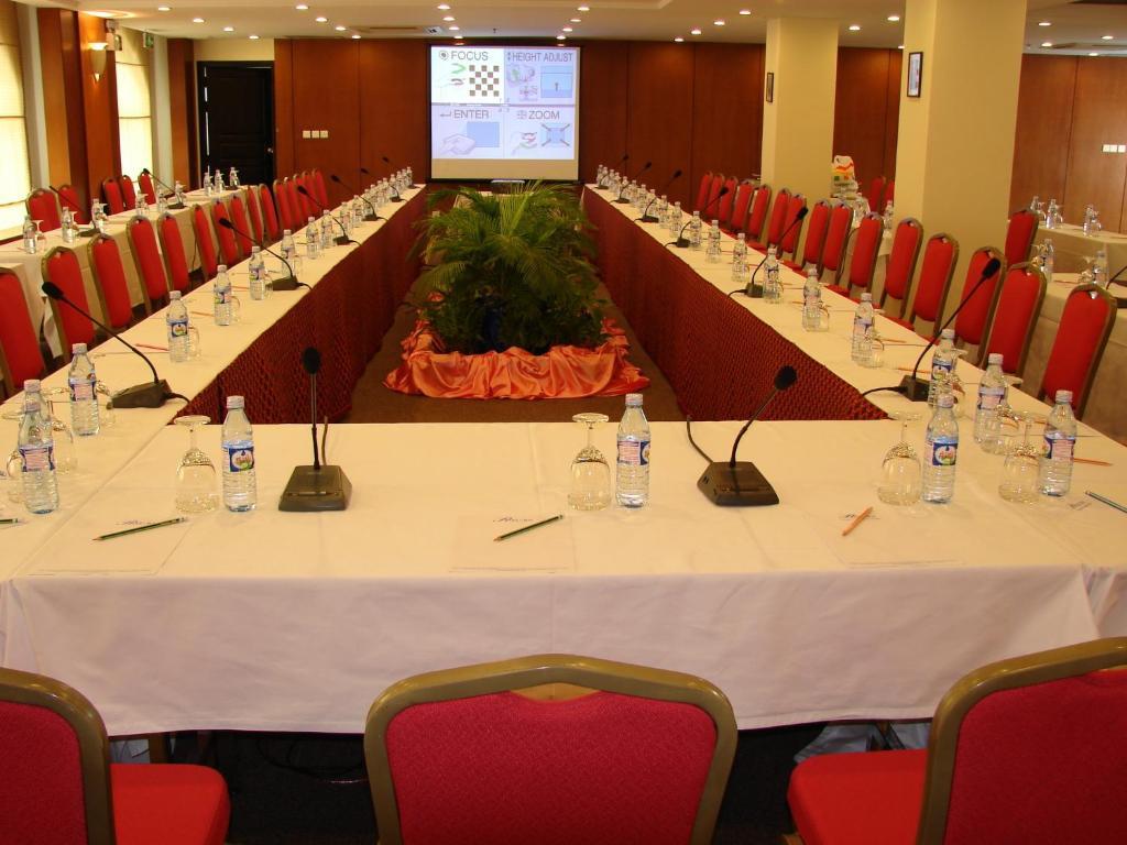 Angkor Riviera Hotel Сиемрип Экстерьер фото