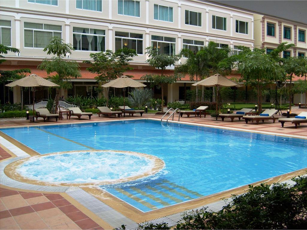 Angkor Riviera Hotel Сиемрип Экстерьер фото