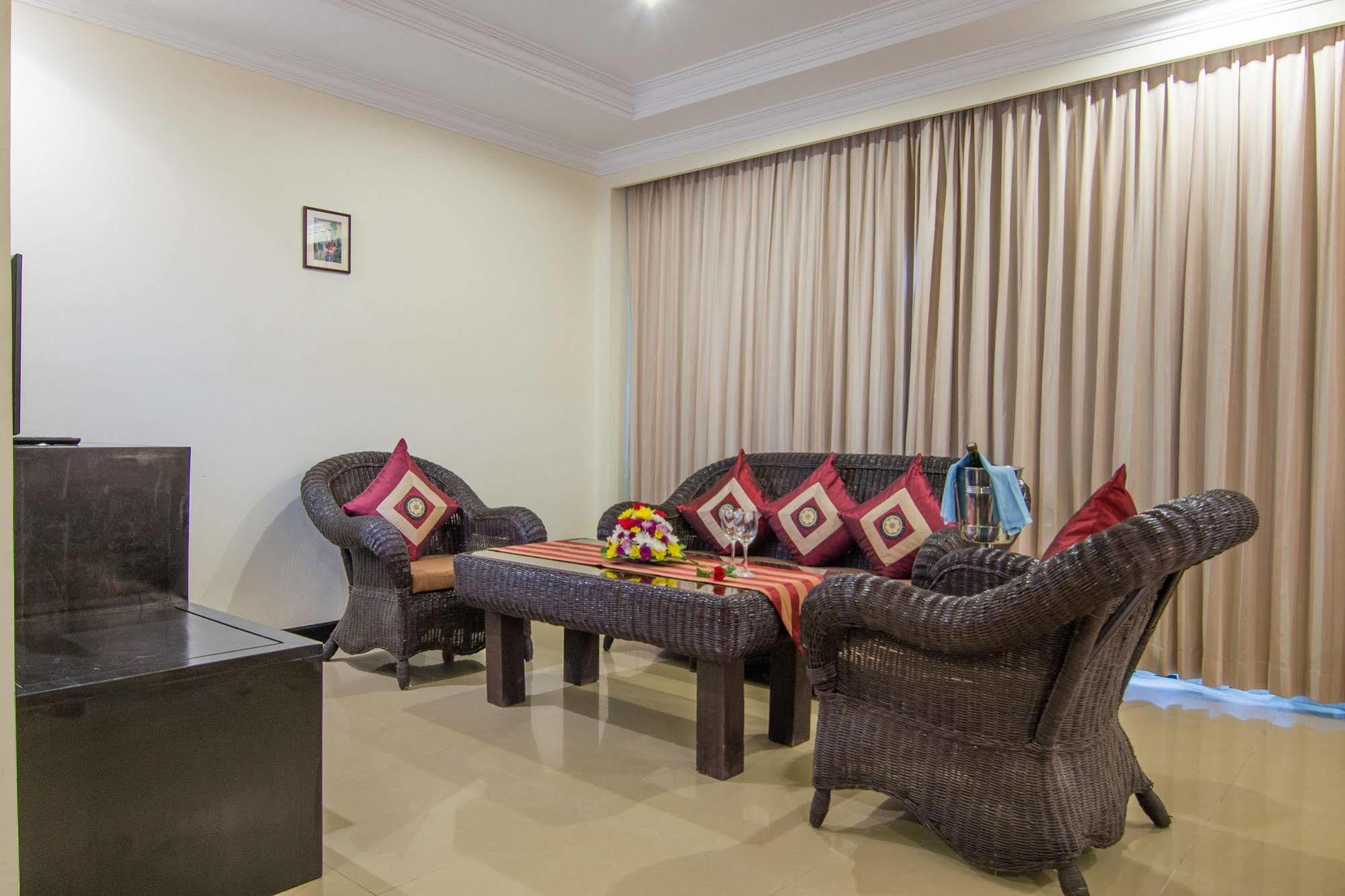 Angkor Riviera Hotel Сиемрип Экстерьер фото